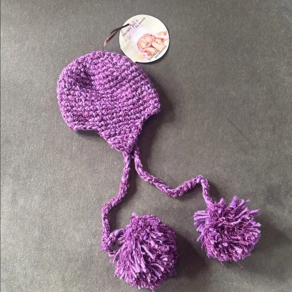 Daisy Baby Infant Girls Amethyst Hat Beanie with Pompoms Size 0-6 months NEW